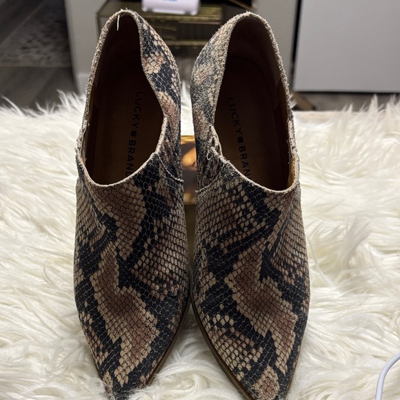 Lucky Brand Shoes - Lucky Brand Women’s Tresee Snake Print Low Ankle Bootie Sz 7.5